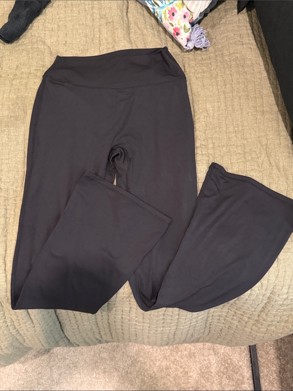 Sunzel flare yoga pants